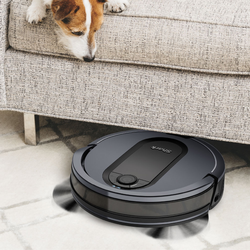 鲨客扫地机器人个小吸力大，清洁能力特别强，能用APP远程控制，还有视觉导航准确把握方向。最重要的是它有自集尘技术，可以三十天不倒灰，干净又省心！