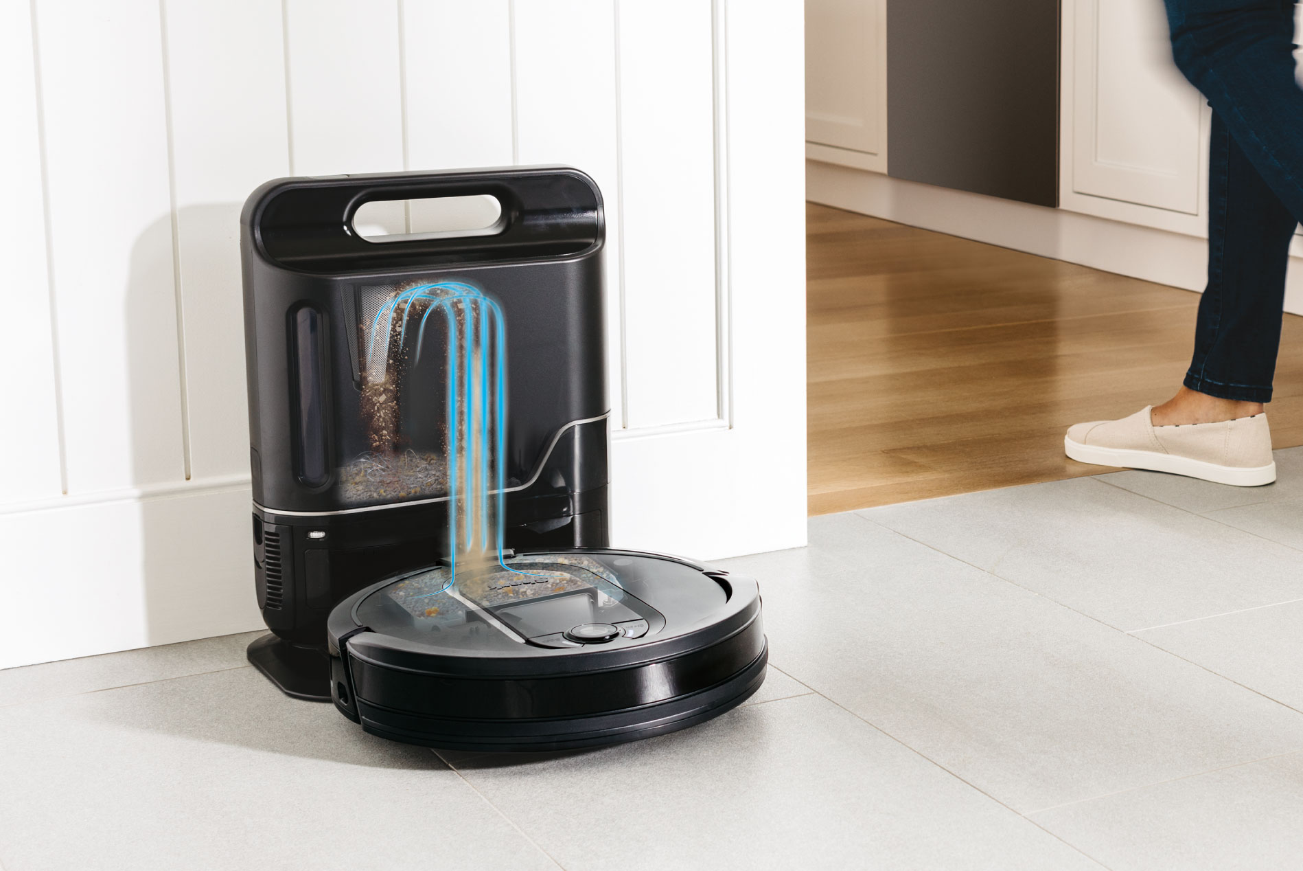 Shark鲨客自清洁扫地机器人评测：30天不倒灰