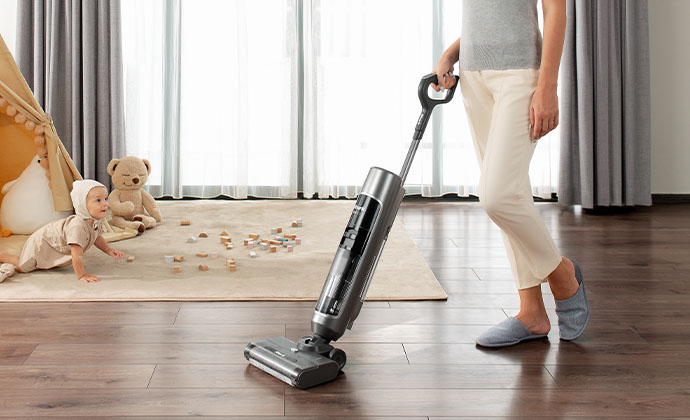 拖地的负担轻了超级多，单手拖地很轻松，清新的白茶香也很优雅。